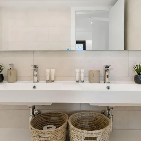 Vivi Homes - Jade Beautiful With Spa, Pool And Cinema 200 Meters From The *