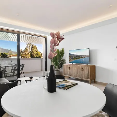 Vivi Homes - Jade Beautiful With Spa, Pool And Cinema 200 Meters From The