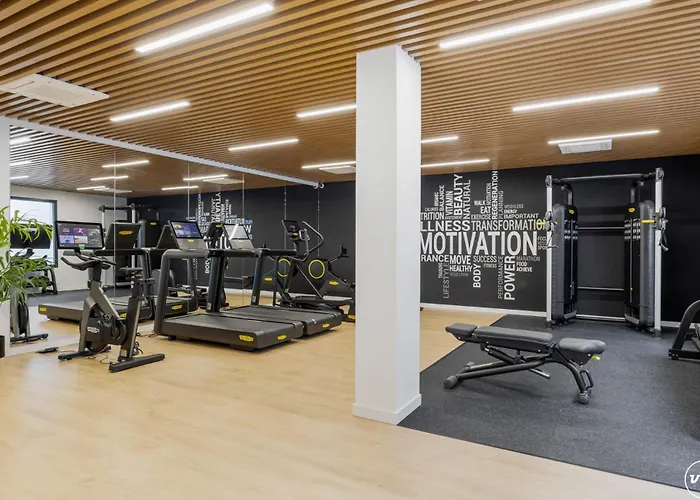 Apartamento Vivi Homes - Jade Beautiful With Spa, Pool And Cinema 200 Meters From The Fuengirola