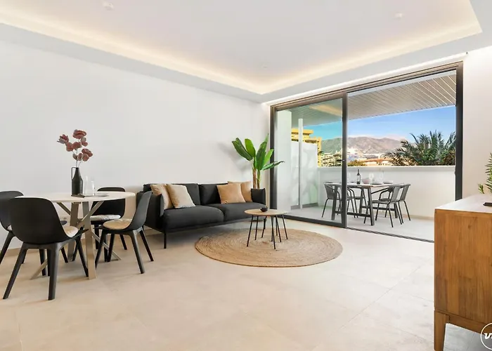 Vivi Homes - Jade Beautiful With Spa, Pool And Cinema 200 Meters From The * Fuengirola