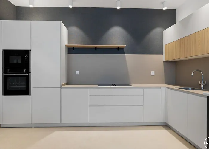 Appartement Vivi Homes - Jade Beautiful With Spa, Pool And Cinema 200 Meters From The Fuengirola