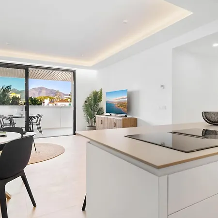 Vivi Homes - Jade Beautiful With Spa, Pool And Cinema 200 Meters From The アパート