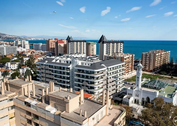 Vivi Homes - Jade Beautiful With Spa, Pool And Cinema 200 Meters From The Fuengirola