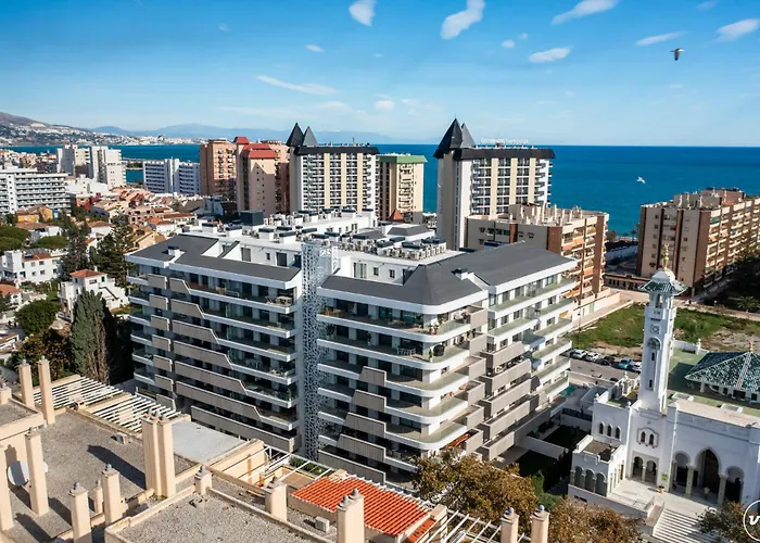 Apartamento Vivi Homes - Jade Beautiful With Spa, Pool And Cinema 200 Meters From The *