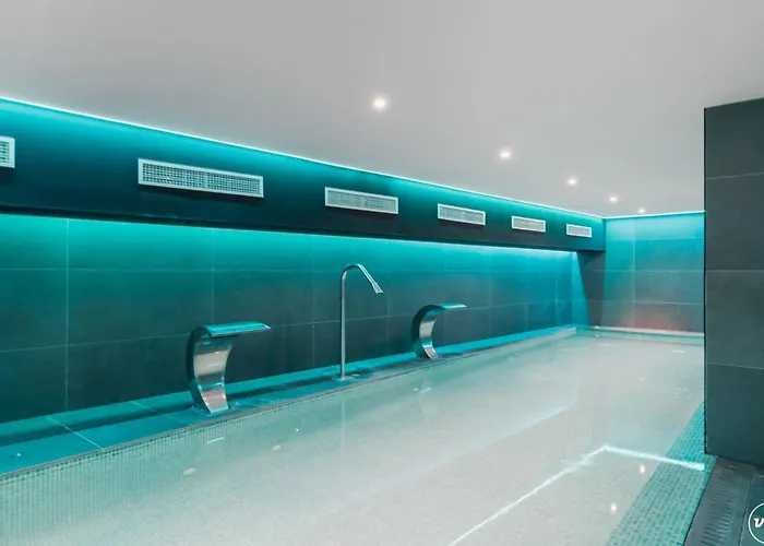 Vivi Homes - Jade Beautiful With Spa, Pool And Cinema 200 Meters From The * Fuengirola